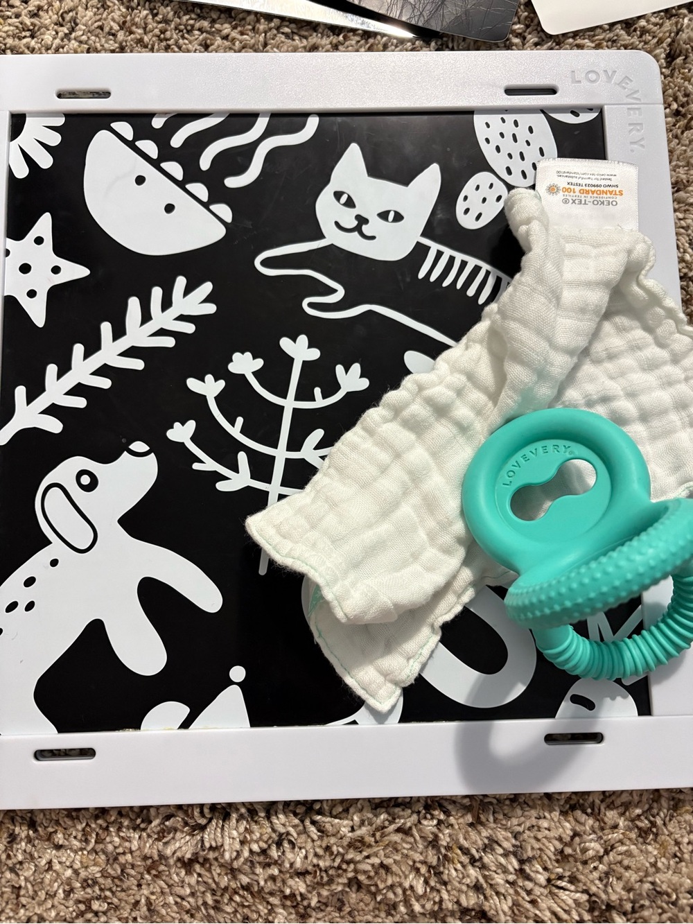 Lovevery The Charmer Toy Set - 3-4month kit - Picture 8 of 9